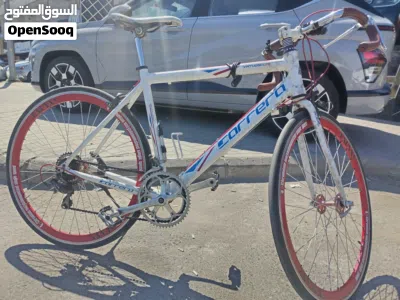 Road Bike من correra فل المنيوم بحالة ممتازة 2