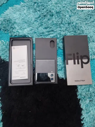 Z Flip 4 للبيع شبه جديد استعمال تجربه اسبوعين 2