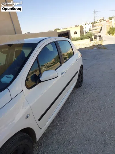 بيجو 307 Base 2