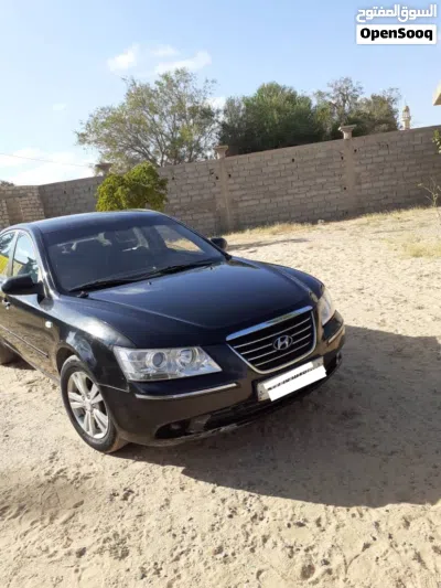 Hyundai Sonata Standard 4