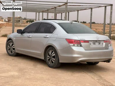 Honda Accord DX 2