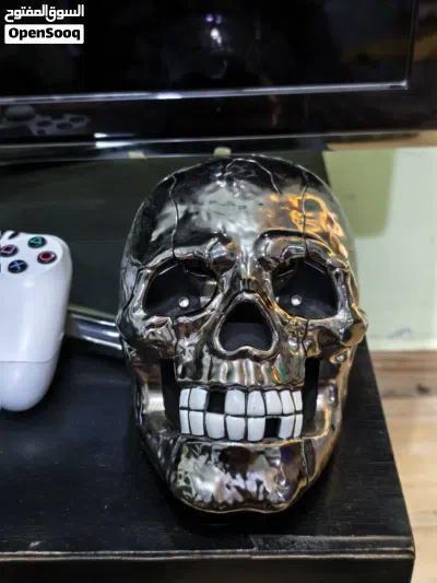 Skull shape telephone جمجمه و تلفون 4