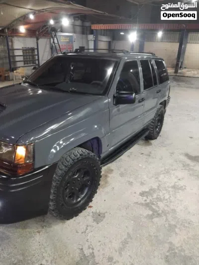 Jeep Grand Cherokee Altitude 2