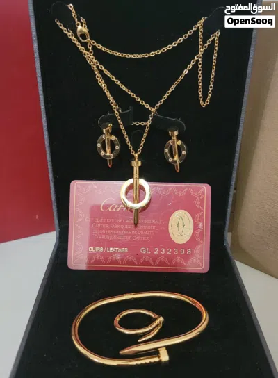 للبيع إكسسوارات وأطقم نسائية فاخرة من سواروفسكي (Swarovski) - جديد بالعلبة والبيع بالحبة 2