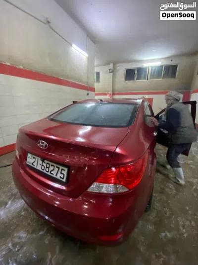 Hyundai Accent Standard 4