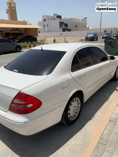 Mercedes Benz E-Class E 240 2