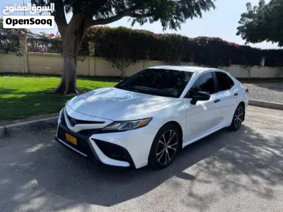 Toyota Camry SE 2