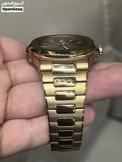 باتيك فيليب اللون روز كولد بطاريه 2