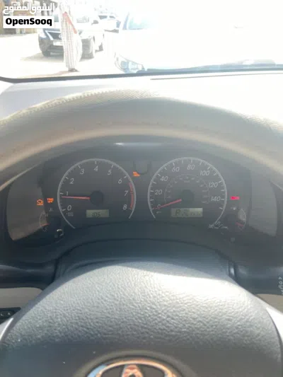 Toyota Corolla LE 2