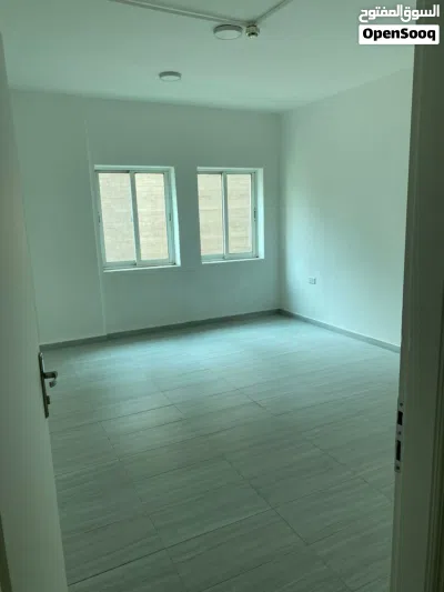 Unfurnished Studio 2