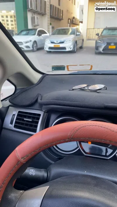Nissan Versa S 4
