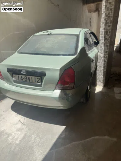 Hyundai Elantra Standard 4