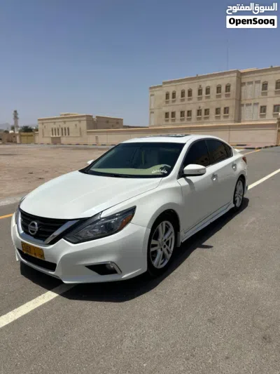 Nissan Altima S 2