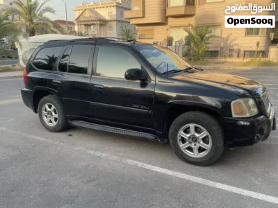 GMC Envoy Denali 4