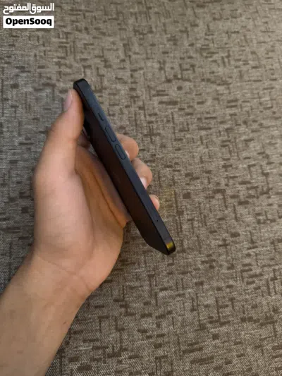 ايفون 15 محلي 3