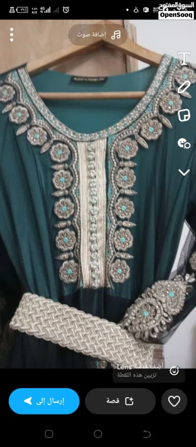 فستان شيفون مزركش لون اخضر غامق 2