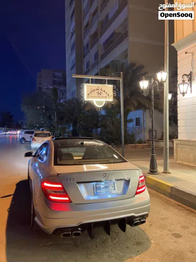 مرسيدس بنز الفئة-C C 350 4