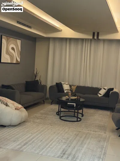 شقة مميزة بمنطقة عين منجد 3