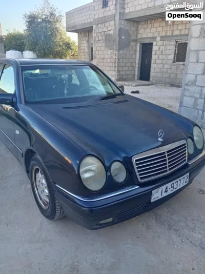 Mercedes Benz E-Class E 200 3