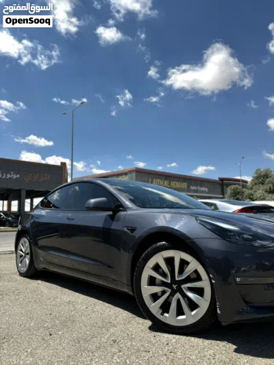 Tesla Model 3 Standard Plus 4