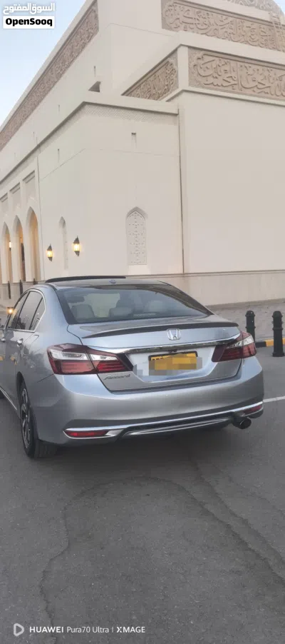 Honda Accord EX-L 3