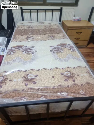 للبيع أسرة نوم مفردة جديدة بالكامل 2