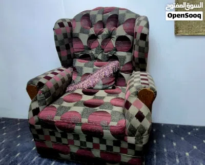 Seven-Seater Sofa for Sale – 450 Riyals Only! 4