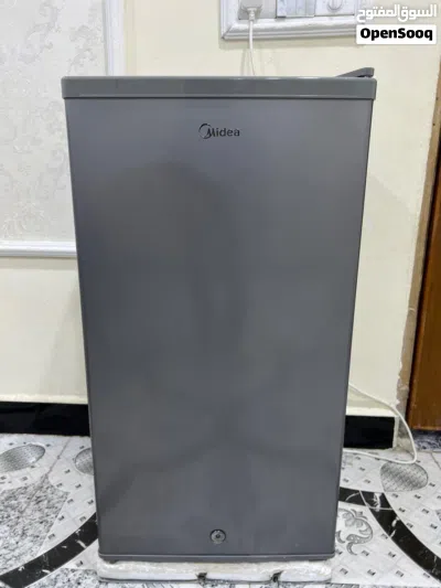 ثلاجه صغيره شبه جديده شركه ميديا 3