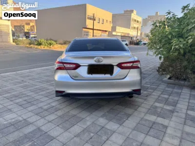 تويوتا كامري XLE 3