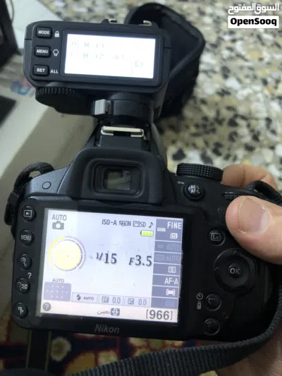 نيكون D3200 نضيفة مع تريكر 3