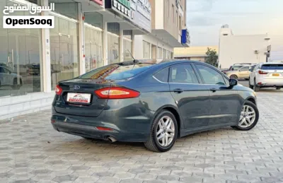 فورد فيوجن Standard 4
