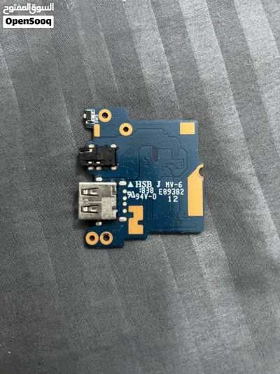 لوحة المنافذ الإضافية (I/O Board 2