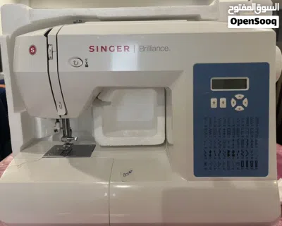 Sewing machine - excellent condition 2