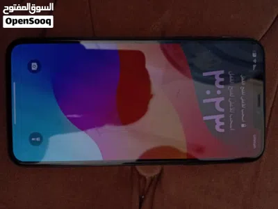 ايفون 11 برو ماكس بحاله ممتازه للبيع او للبدل على 13. برو ماكس 2