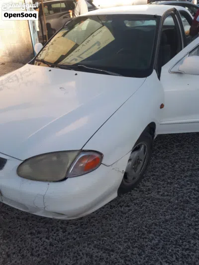 Hyundai Avante Standard 4