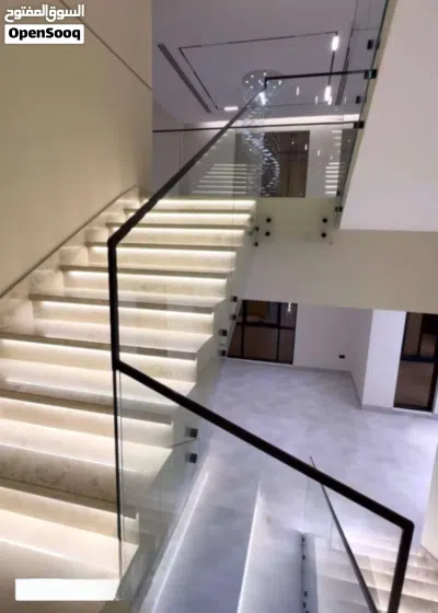 فرصة ذهبية فيلا للايجار ف مسقط المعبيلة الجنوبية مكونه من 4غرف نوم الايجار شامل مياه كهرباء انترنت . 2
