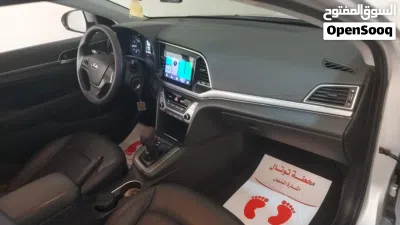 Hyundai Avante Limited 3