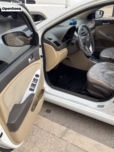 هيونداي اكسنت Standard 4