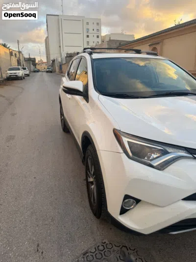 تويوتا راف فور XLE 3