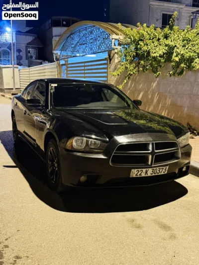 Dodge Charger SXT 3