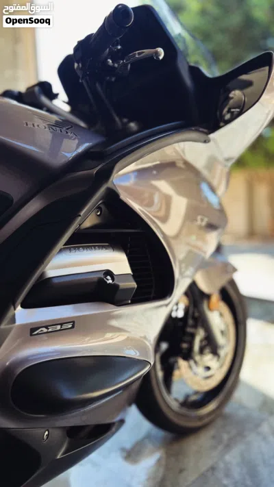 Honda ST1300 4