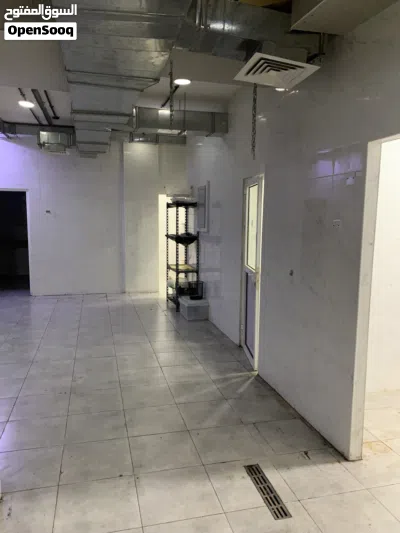 مستودع (تسوية) 90م2 للإيجار بجانب مطعم المهندس/العقبة 3