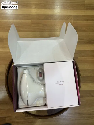 Philips Lumea Prestige IPL Hair Removal Device 2