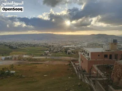 أرض سكن ب بأحكام خاصه إطلالة رائعة قرب دوار الروابده 3