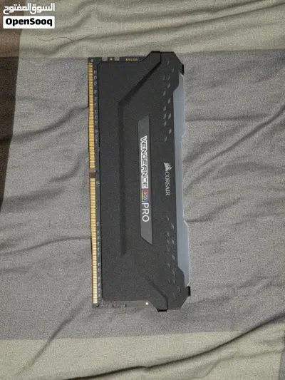رامات ddr4,32gb,3600mhz من corsair عدد 4 3