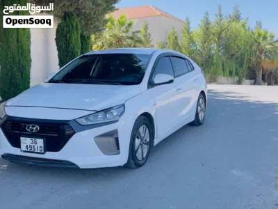 Hyundai Ioniq Standard 2
