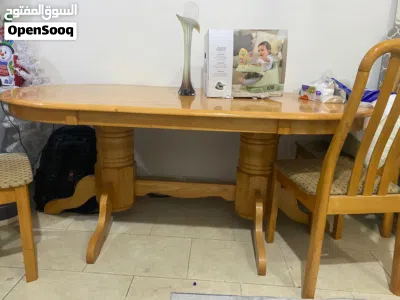 طاولة طعام مع 5 كراسي 2