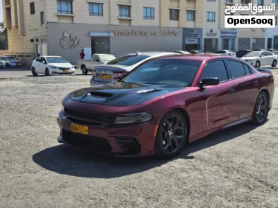 Dodge Charger SXT 2