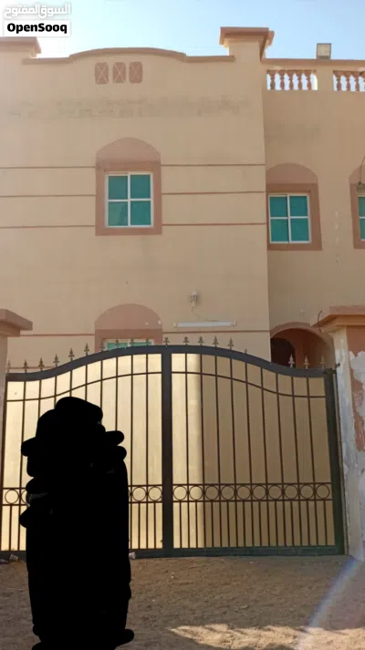 للبيع فله وحده شوف الوصف 3