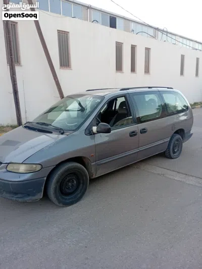 Dodge Caravan SE 3